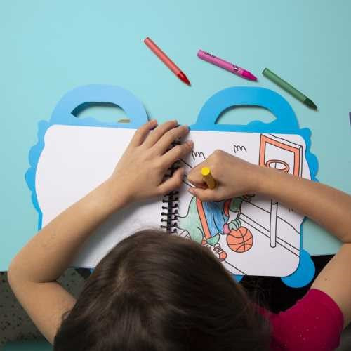 Libro con pinturas y pegatinas, Dinos - Omy
