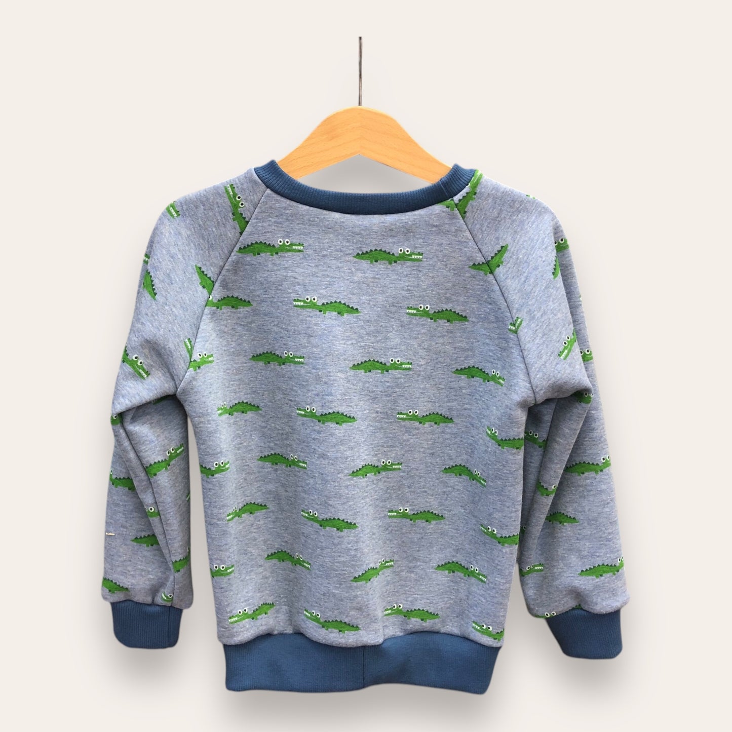Sudadera cocodrilos con azul