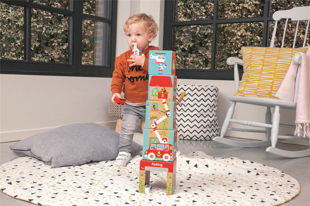 Torre apilable en la carretera - Scratch