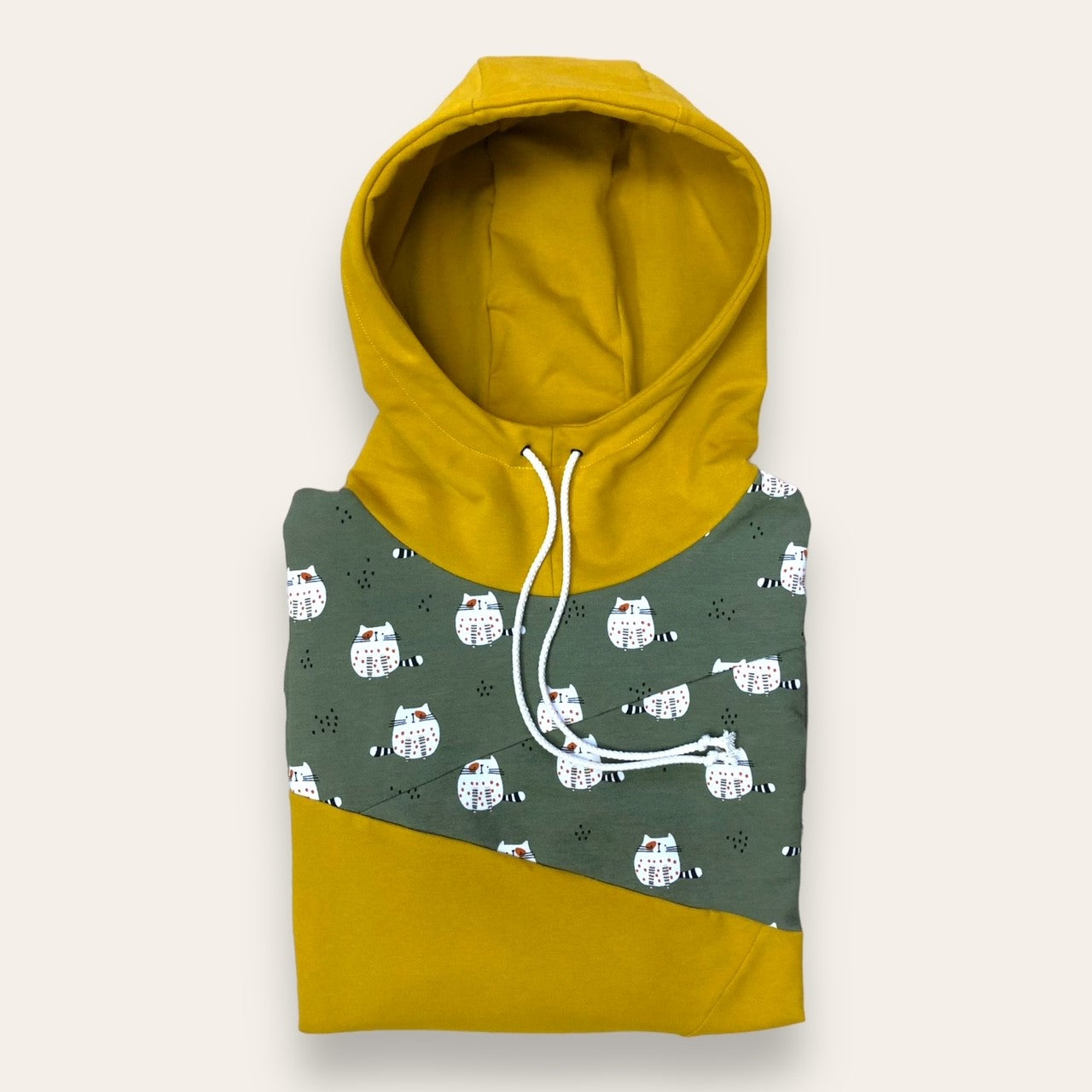 Sudadera de mujer con capucha, mostaza con gatitos