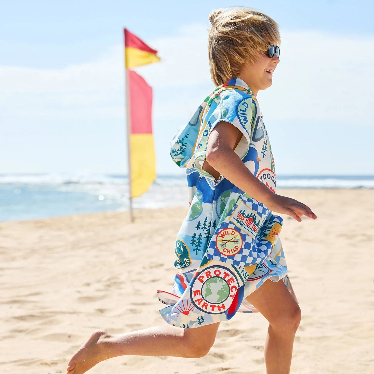Poncho Into the Wild - Dock & Bay