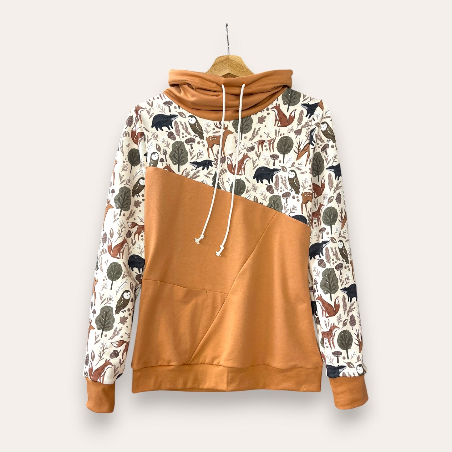 Sudadera de Lactancia, cuello tubo, bosque terracota - Kurmi Kids