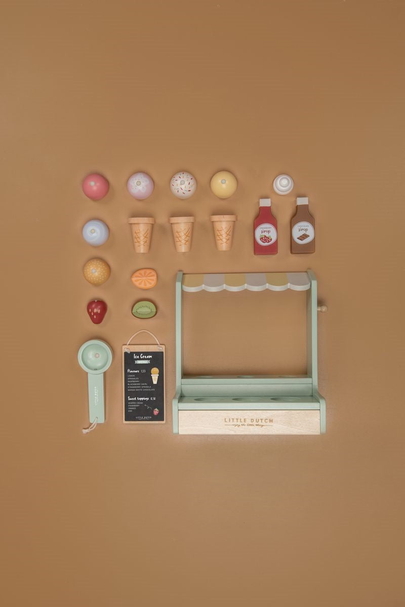 Puesto de helados de madera - Little Dutch